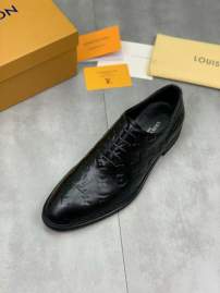 Picture of Louis Vuitton Shoes _SKULVsz38-442Cn63513949